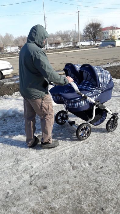 Коляска для двойни