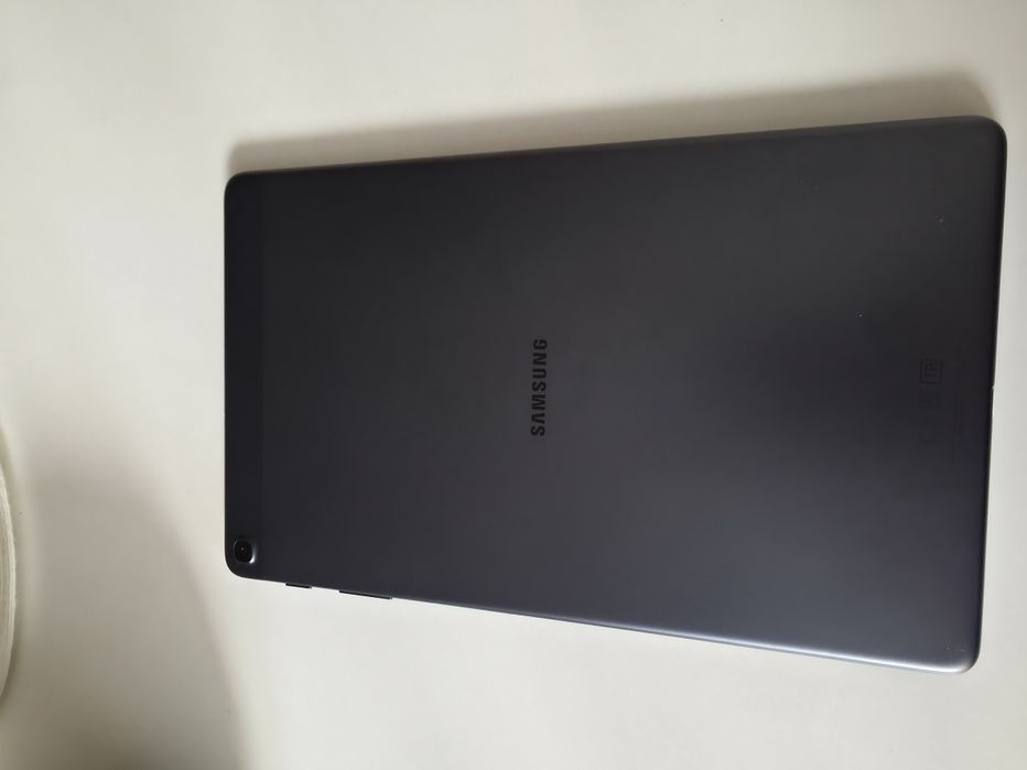 Продам планшет Samsung tab A10.1 LTE