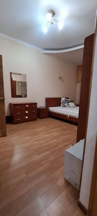 3/3/4 Ойбек Попугайчик 140кв. 2 сан узла. Ремонт мебель техника. Своя