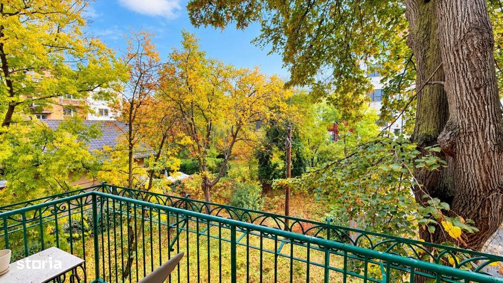Liniste si intimitate in zona centrala–Apartament in vila, garaj+dem