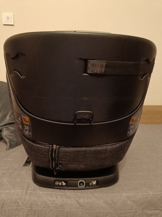 Детско столче за кола Maxi Cosi Axiss Fix 360°