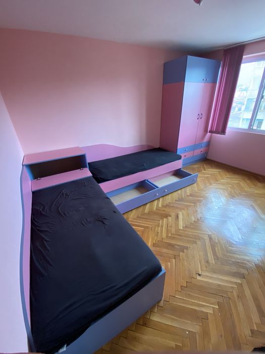 Комплект мебели за детска стая