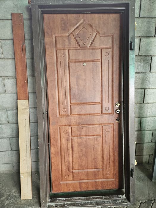 Продам дверь металлическая