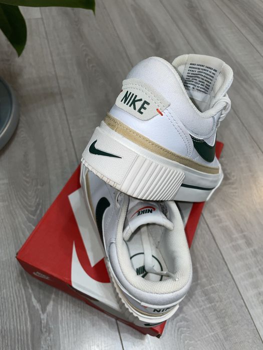 Adidași Nike ALB