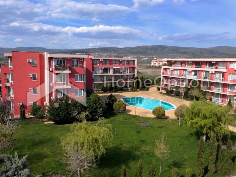 Продава – апартамент в Холидей Форт Клуб, Слънчев бряг