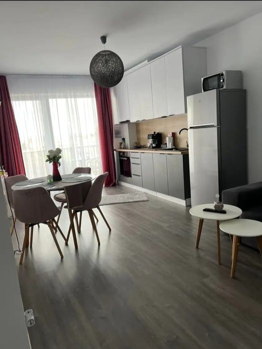 Inchiriez doua apartamente cu doua camere, in Prima Onestilor si Prima Green  Nufarul !!!