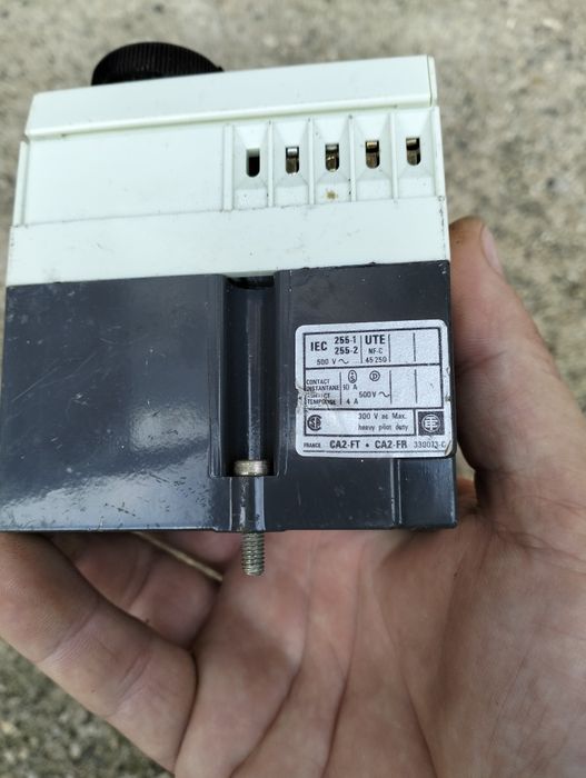 Релеен контролен таймер