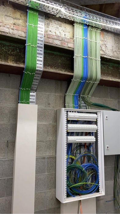 Electrician calificat 24/7 programari și intervenții