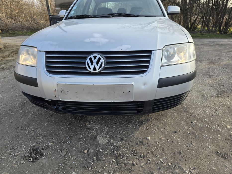 Продавам пасат 5.5 1.9 131кс на части