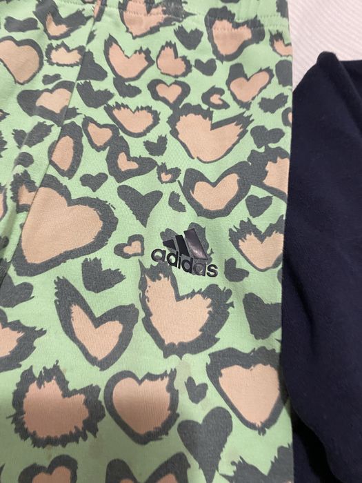 Adidas trening oentru feter 3-4 ani