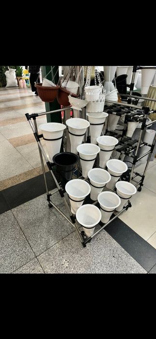 полочки под тюльпаны