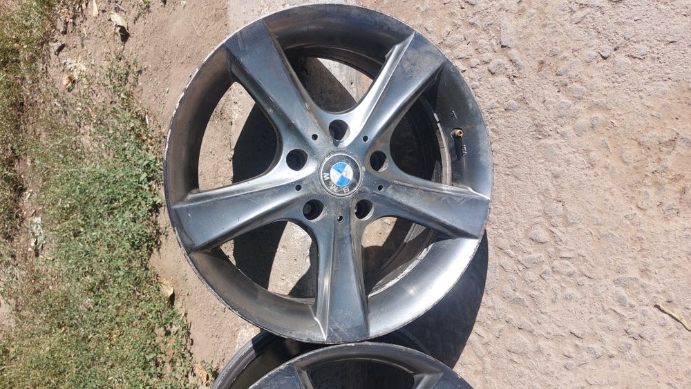 Продам диски БМВ R16