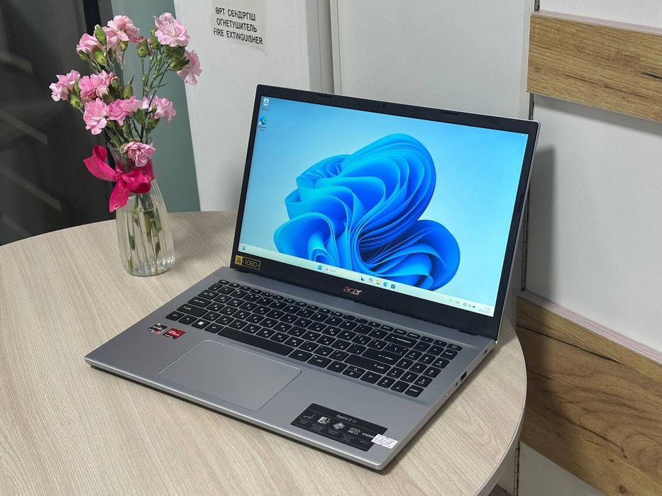 Acer Aspire 3  Ryzen 7 5700