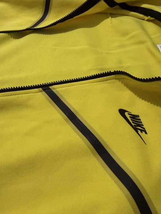 Vand bluza nike tech