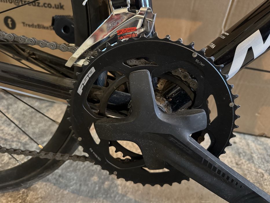 Bicicleta de sosea Merida Scultura 200 Disc – Model 2025 – Ca Nouă (Rulaj 100km)