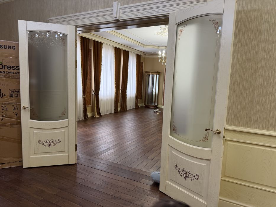 Продам дверь двухстворчатый