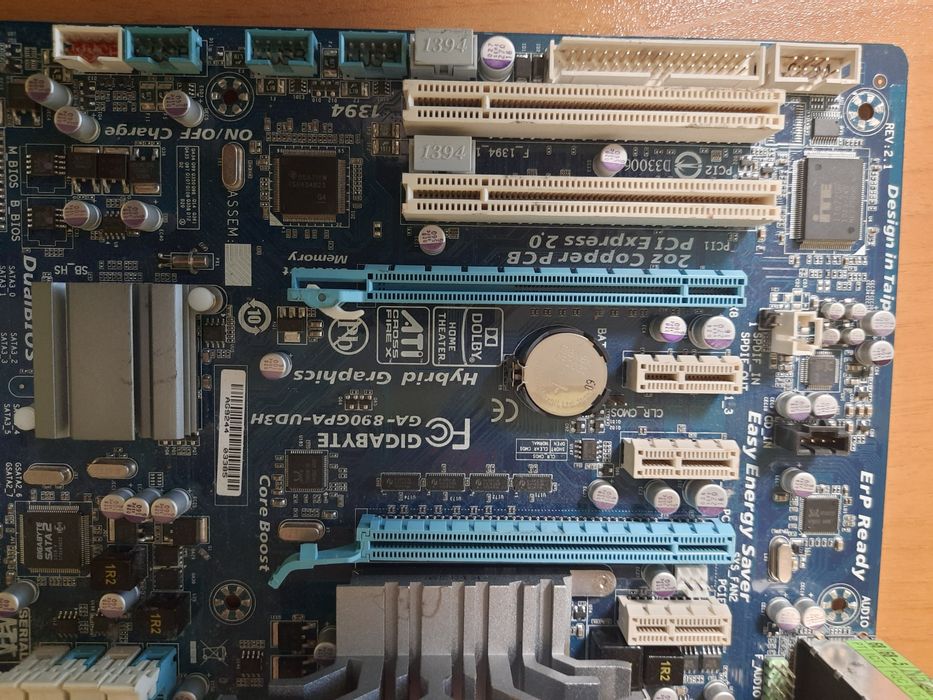 59 лв Геймърско дъно GIGABYTE GA -890GPA-UD3H 3.0 в к-т процесор и охл