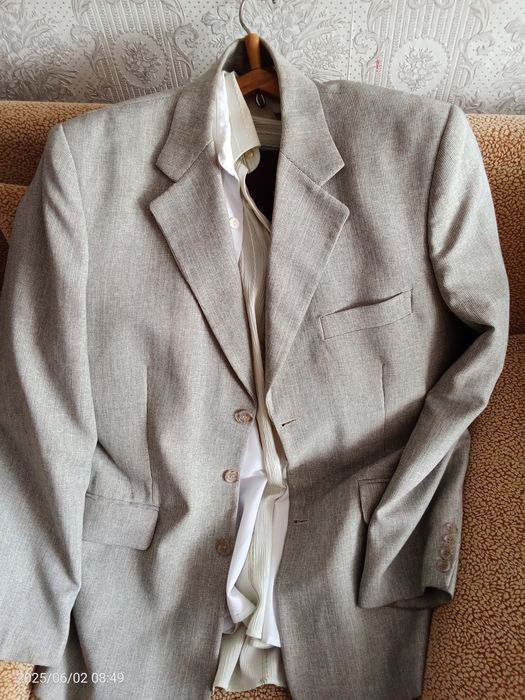 Продам пиджак б/у размер 48/50