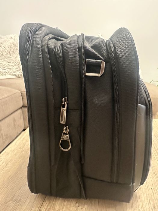 Geantă leptop premium Samsonite XBR
Bailhandle 3C Expandable 15.6