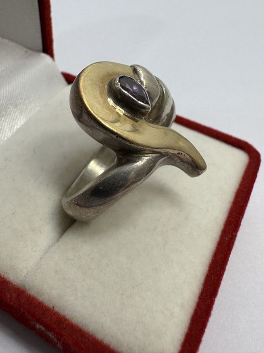 Inel vintage, argint 925, aur si ametist.