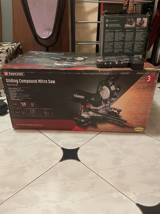 ЧИСТО НОВ Потапящ циркуляр с изтегляне Parkside PZKS 2000 B2 (2000W) с Лазер