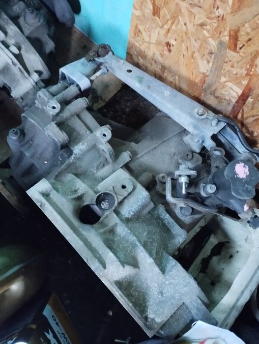 Продам запчасти на Пассат б3.