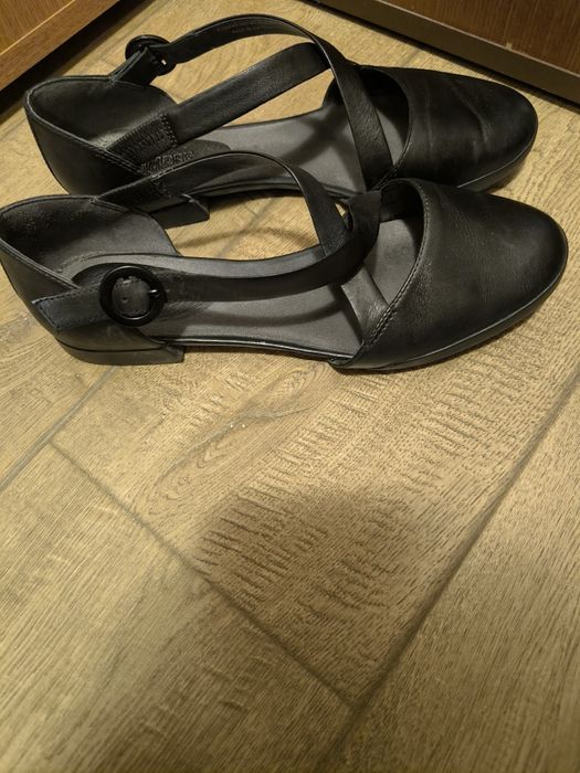 Обувки    Camper