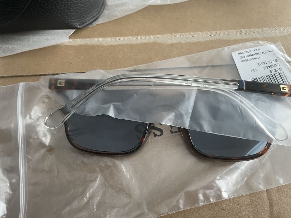 Слънчеви очола Guess