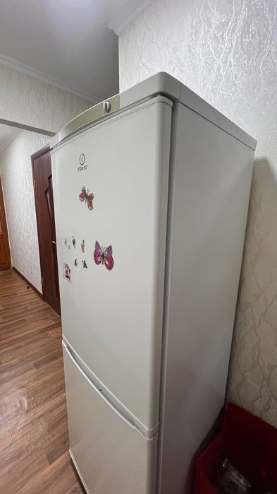Холодильник индезит