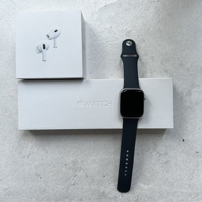 Apple watch series 9 45mm + airpods pro 2