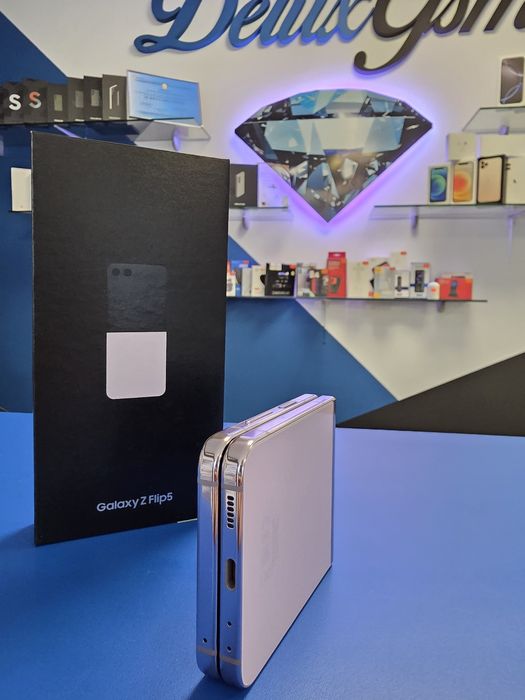 Samsung Z Flip 5 / Lavender / 512 GB / DeluxGSM