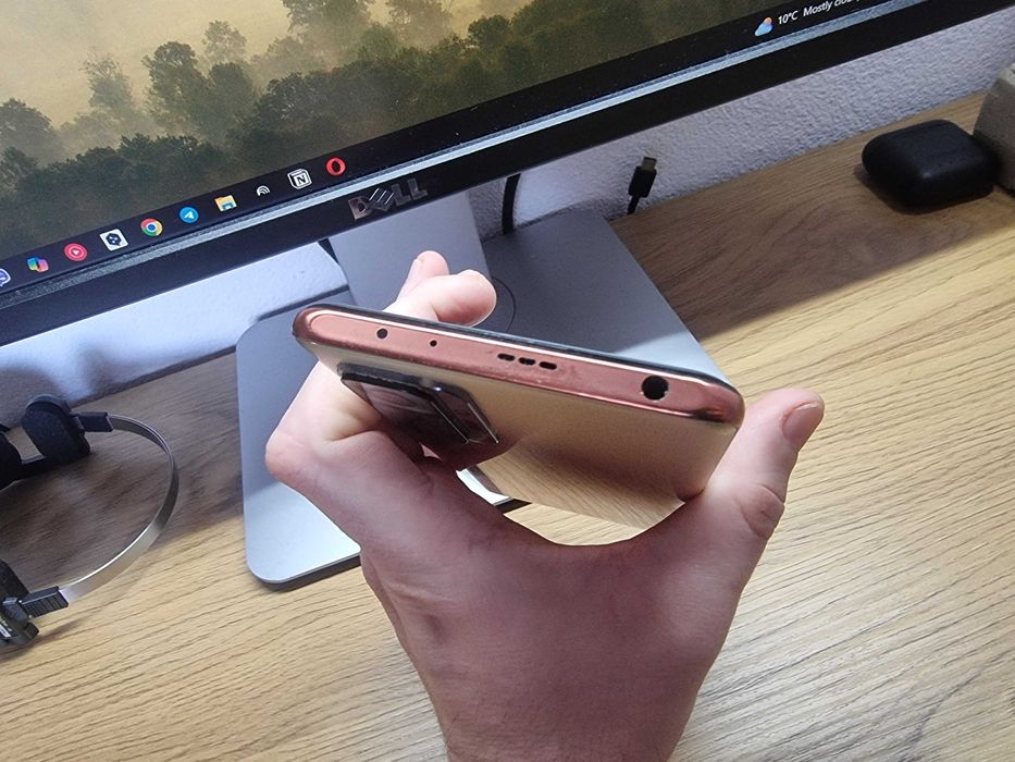 Xiaomi Redmi Note 10 Pro 6/128 + huse + încărcător rapid