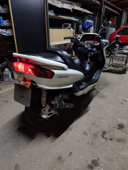 Продам Yamaha Majesti 250