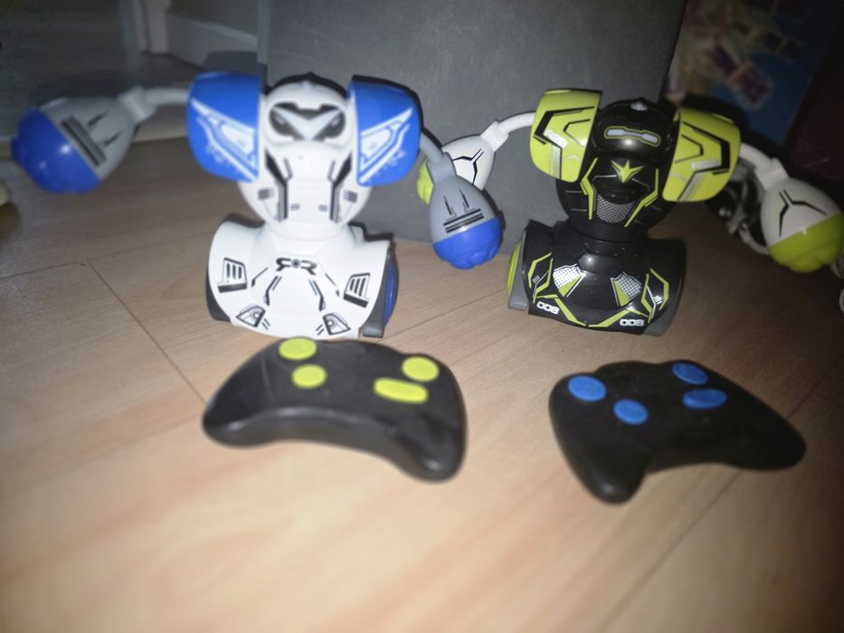 Set roboti batausi