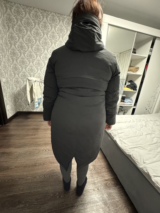 Продам женский пуховик