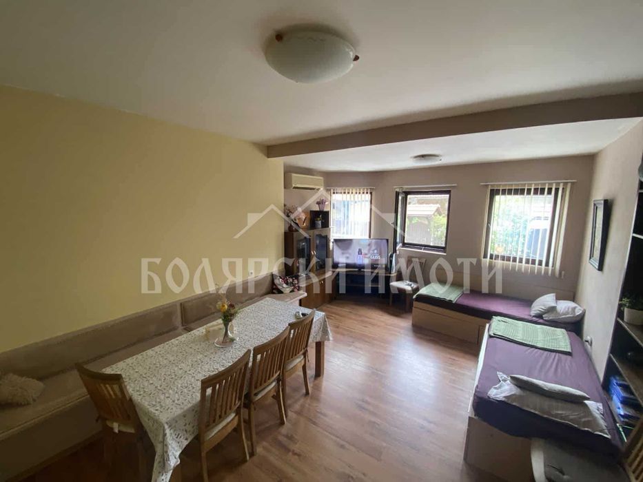 Дава се под наем Двустаен апартамент в Велико Търново, Асенов - 65 кв.м за 306 € - Снимка #2