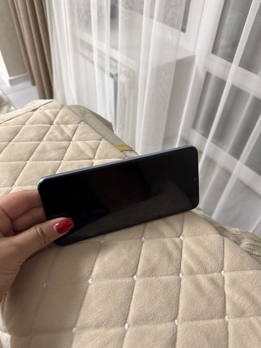 Vivo Y33s продам