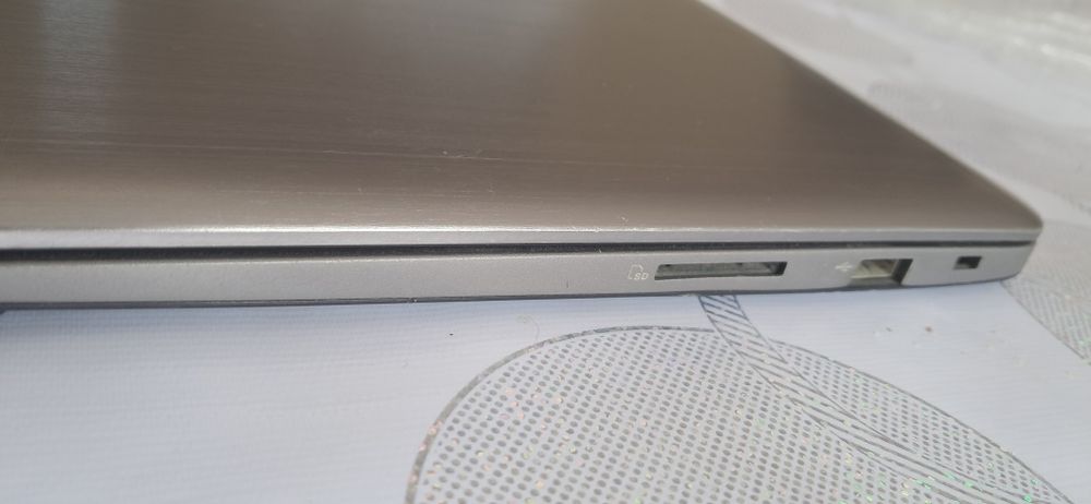 Ноутбук рабочий Asus