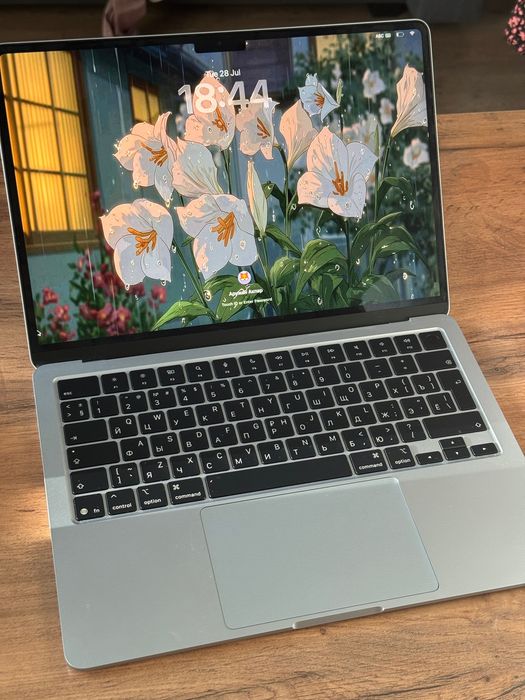 MacBook Air 13 M4 2025