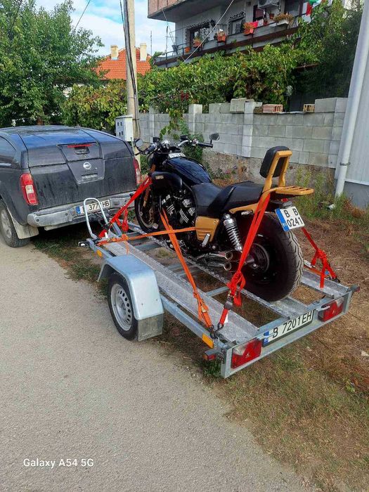 Превоз на мотори с колесар