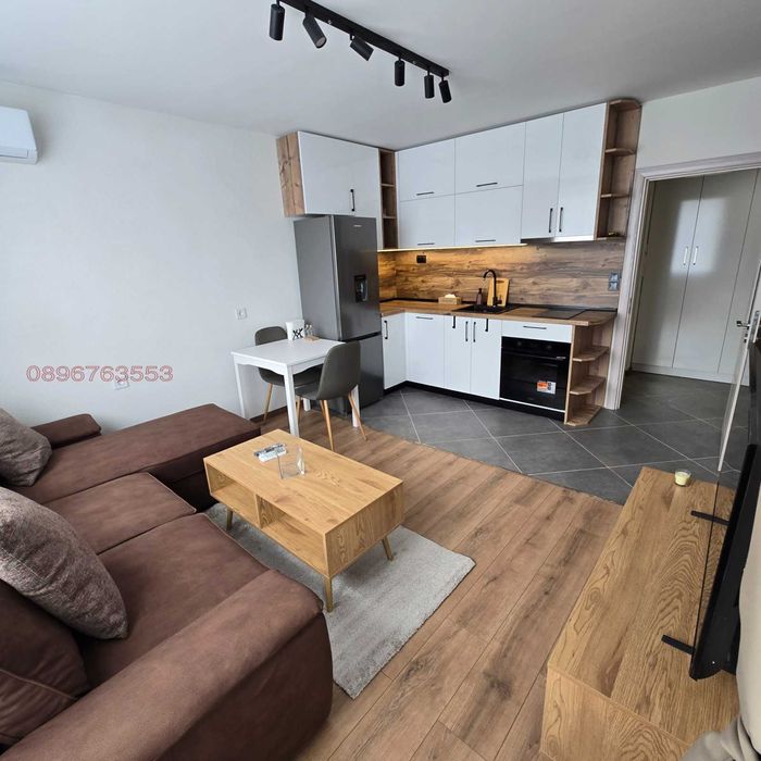 Продава се Двустаен апартамент в Смолян, Нов център - 61 кв.м за 1746 €/кв.м - Снимка #2