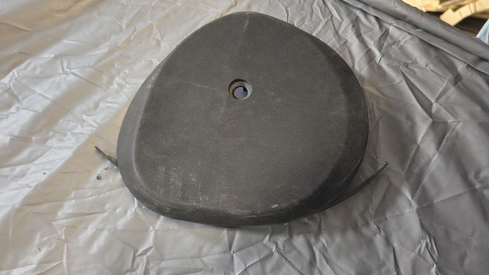 Diverse piese BMW E30.. ursuleț