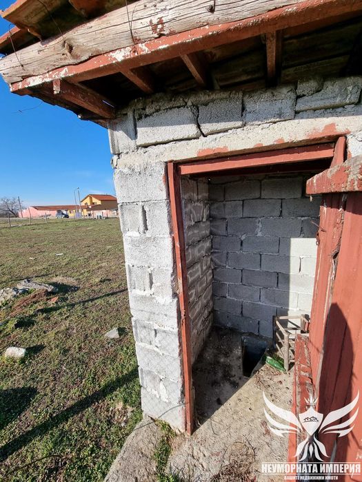 Продавам парцел 1100кв.м. в с.Селци, общ.Садово статут УПИ