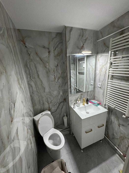 Apartament spatios cu 3 camere, Mihai Bravu,