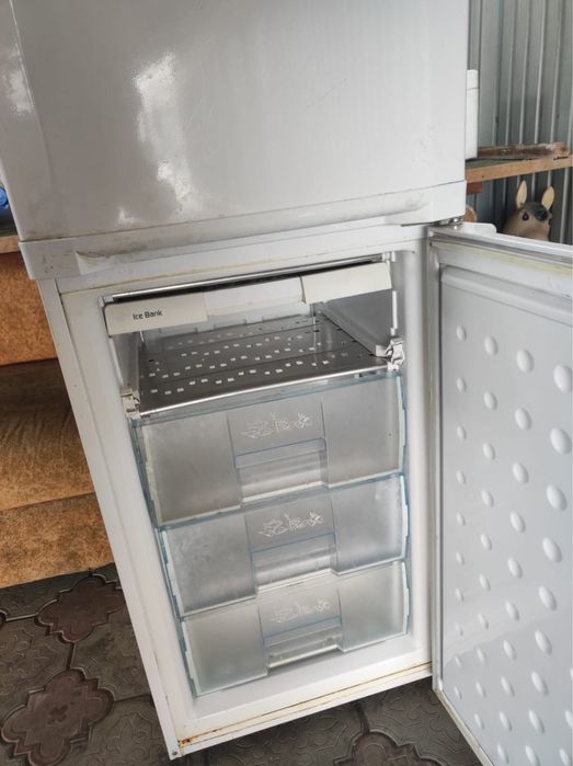 Холодильник веко на запчасти