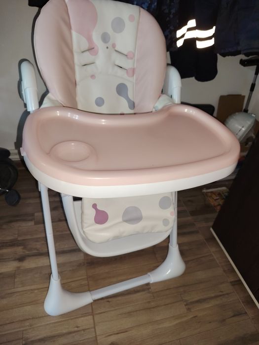 Scaun de masă pentru diversificare