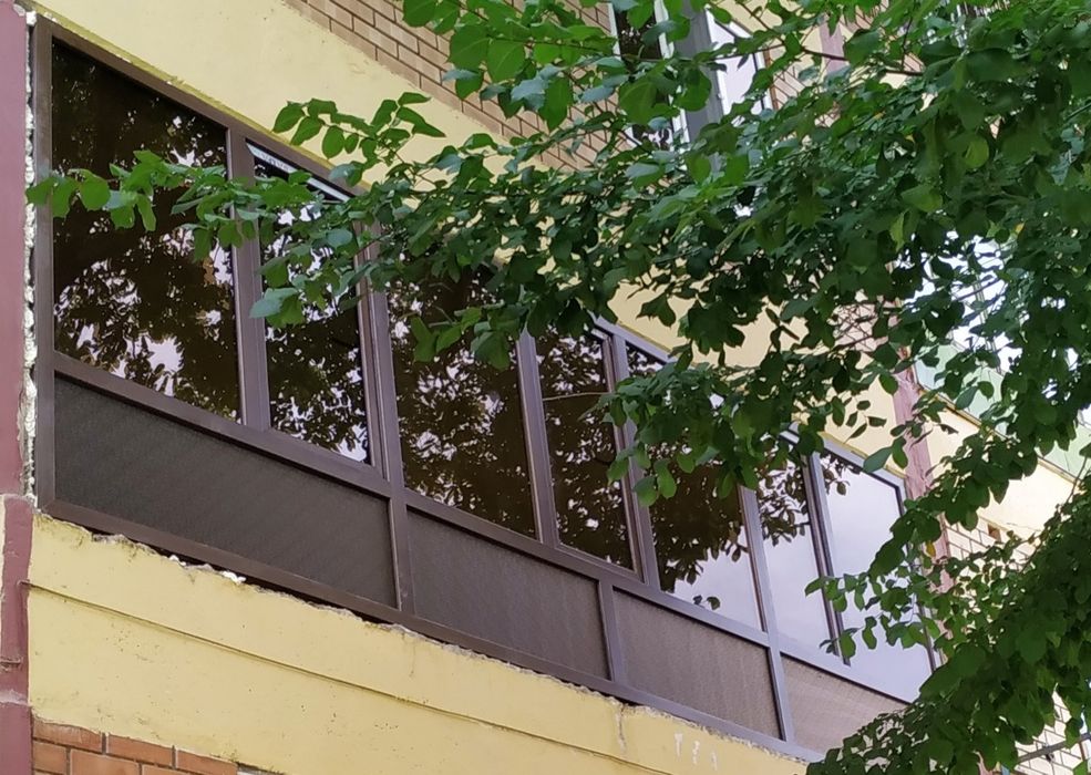 Акфа профилдан .ром ва эшик ясаб у́рнатиб берамиз