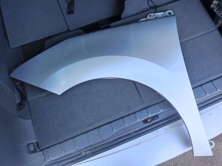 Ляв калник за Пежо-5008