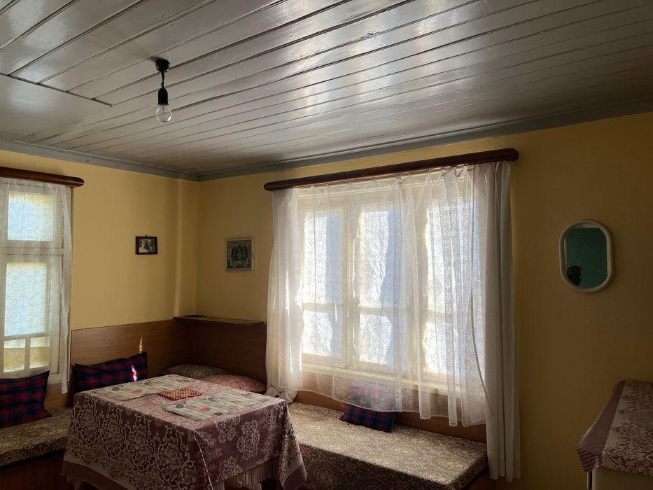 Продавам къща с плевня в село Долни Радковци, област Трявна