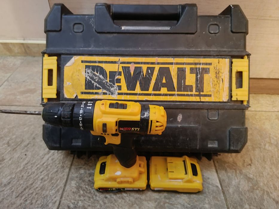 DeWALT DCD 996 и още един винтоверт.